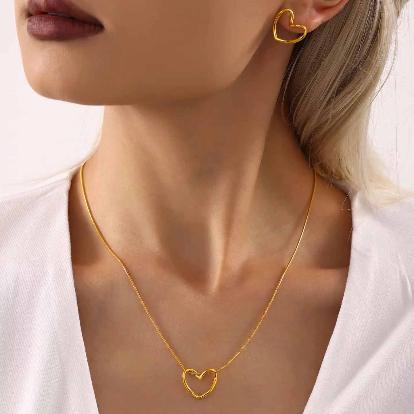 Necklace And Earring Combo + Free Bracelet