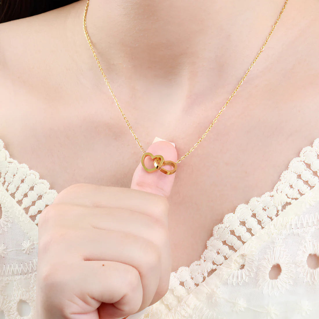 Intertiwned Heart Necklace